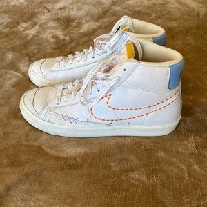 Nike blazers mid